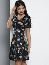 DOROTHY PERKINS Women Black Floral Print Fit and Flare Dress